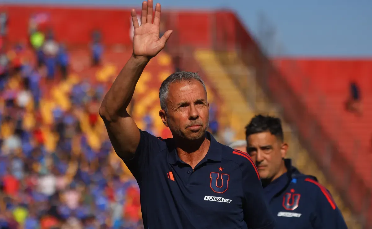 Gustavo Álvarez y la U de Chile enfrentan un ultimátum: pagar o salir