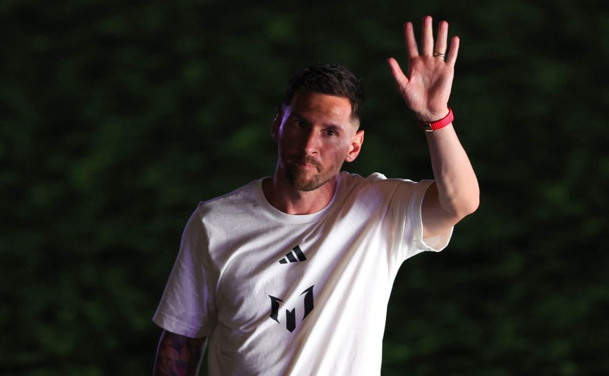 Messi da Geórgia' vale R$ 185 mi e colocou a Espanha a um empate da Copa -  12/11/2021 - UOL Esporte