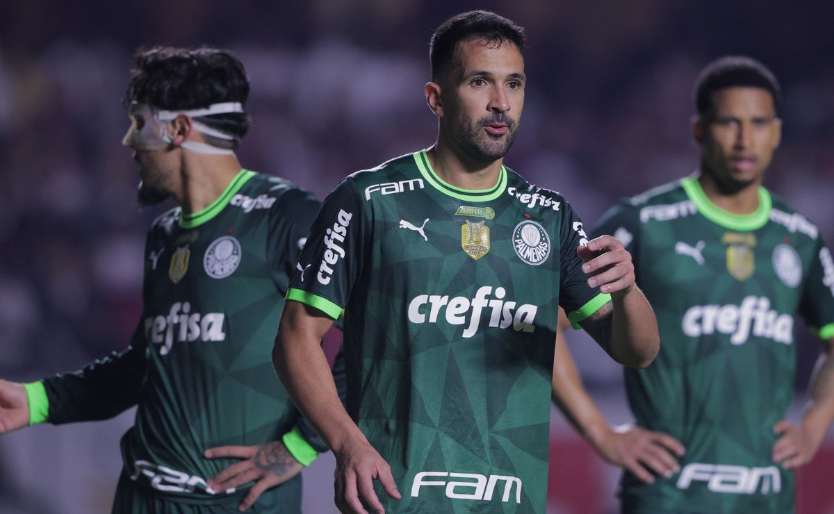 Palmeiras encaminha venda de zagueiro por 21 milhões de reais ao México