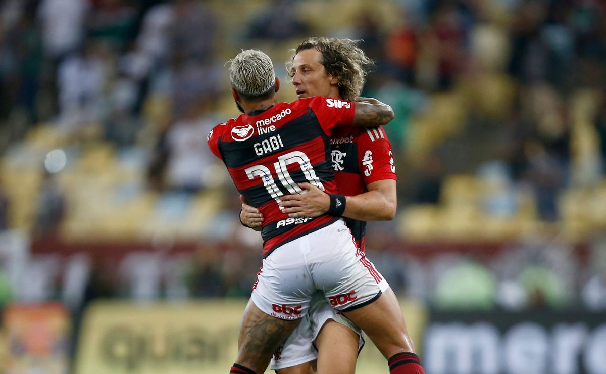 Flamengo propõe extensão de contrato para veterano do elenco.