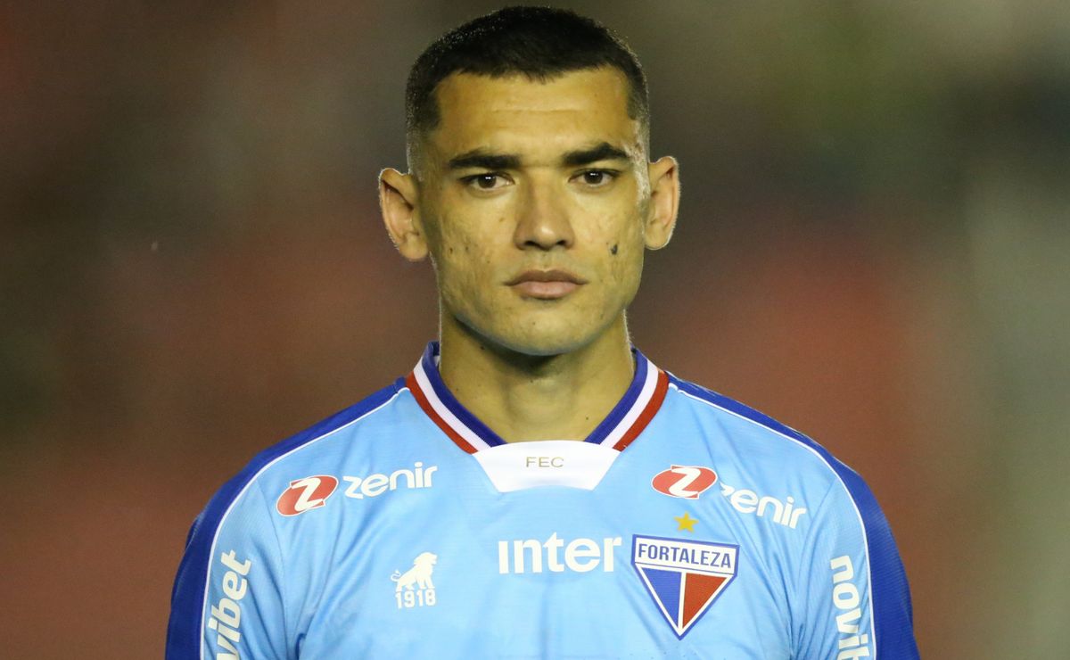 Corinthians avança na contratação de substituto para Carlos Miguel.