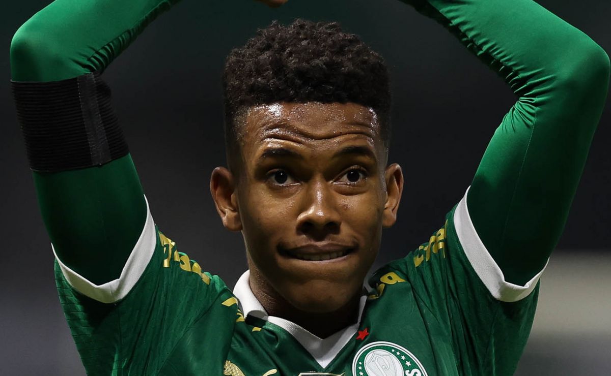 Estêvão, do Palmeiras, comenta provocação a jogador do Corinthians após polêmica em clássico