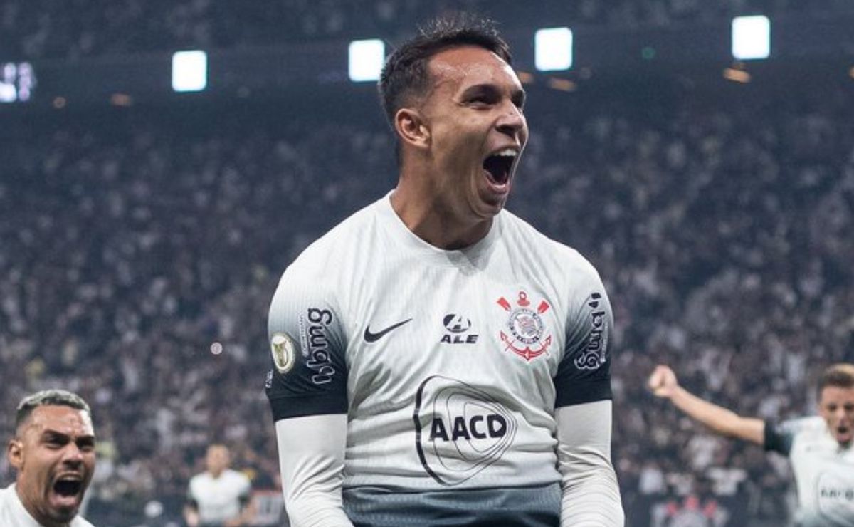 Jovem antecipa e revela 