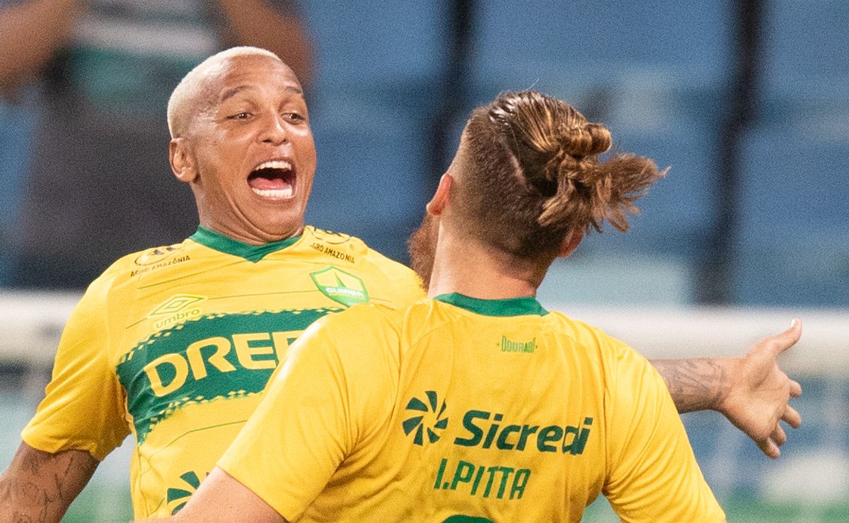 Corinthians pode contratar atacante do Cuiabá para substituir Yuri Alberto.