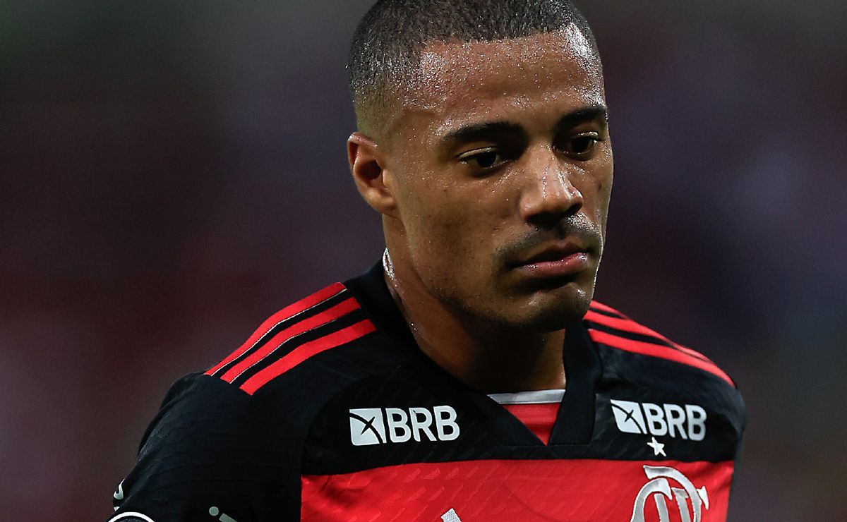 Tite expõe situação de De La Cruz às vésperas de Flamengo x Palmeiras.