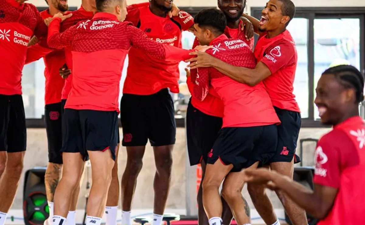 Amine Adli elogia CT do Flamengo durante treinos da equipe alemã
