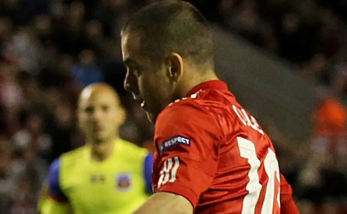 Ashley Cole aponta Joe Cole como mais subestimado na passagem pelo