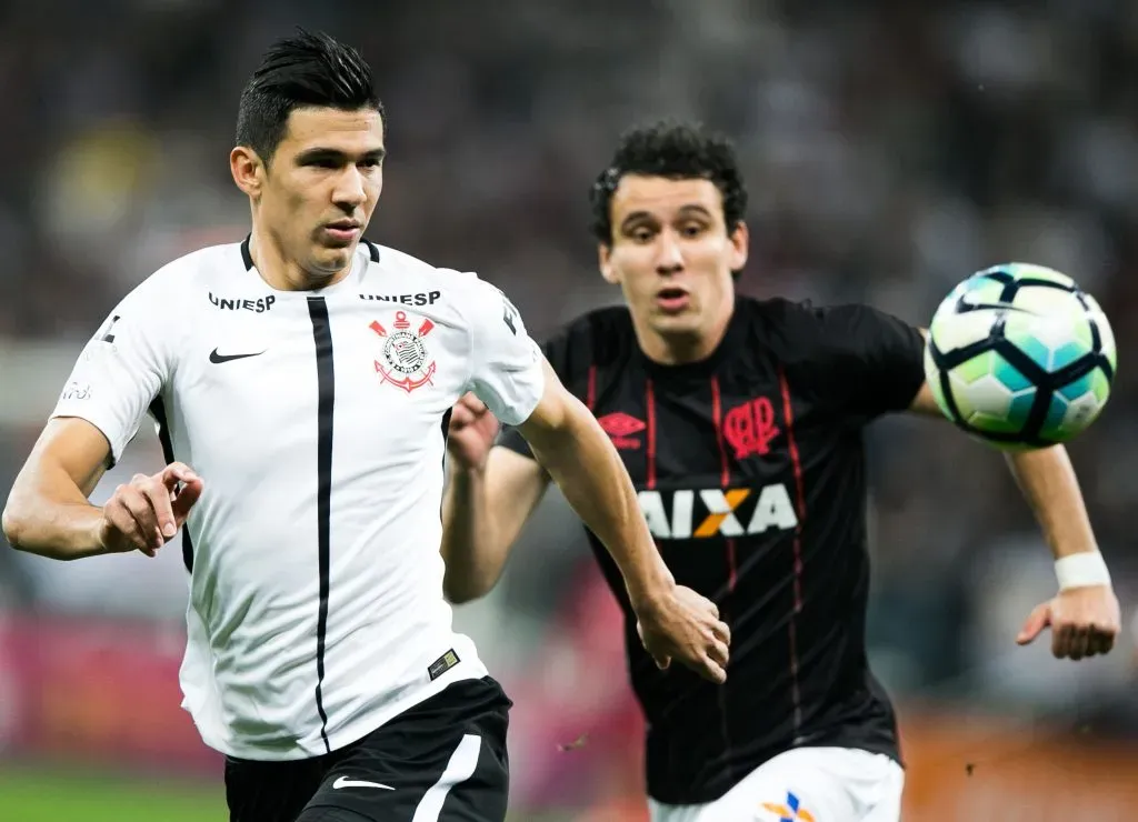 Balbuena nos tempos de Corinthians (Photo by Alexandre Schneider/Getty Images)