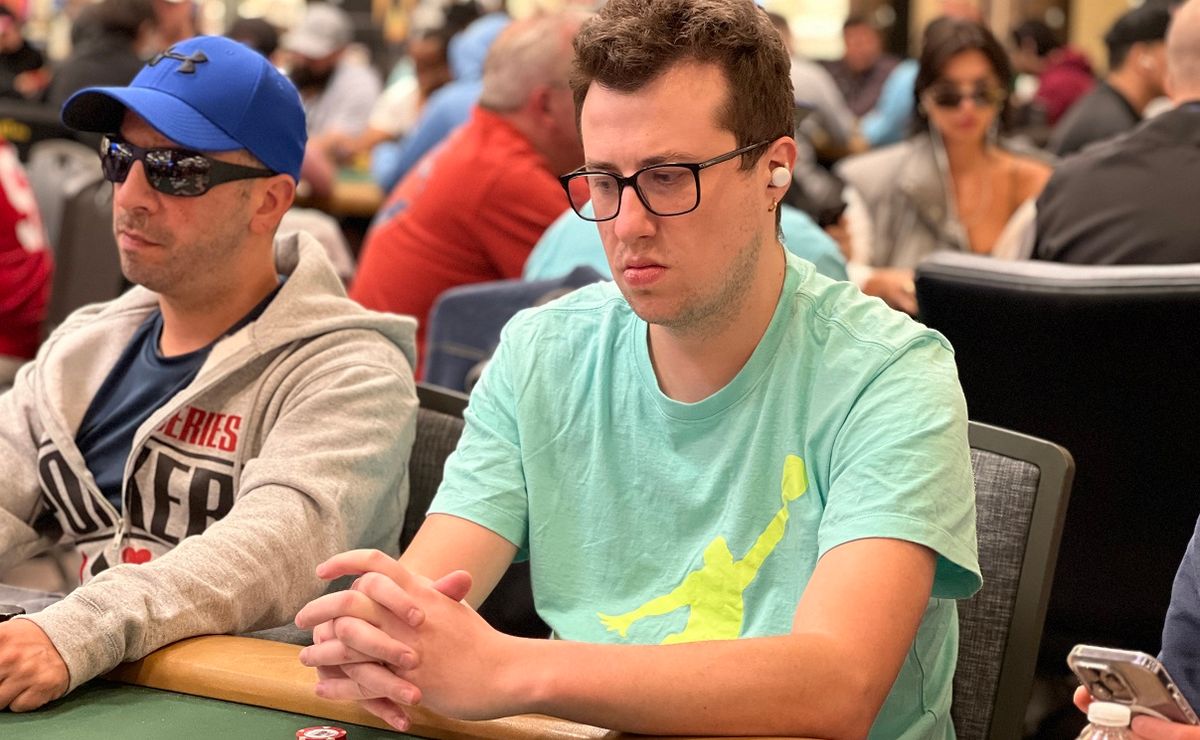 Gabriel Schroder está na FT do Main Event da WSOP Paradise