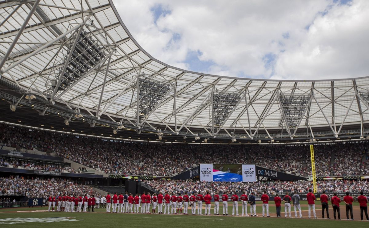 Cubs and Cardinals ruin West Ham watch party for Euro final