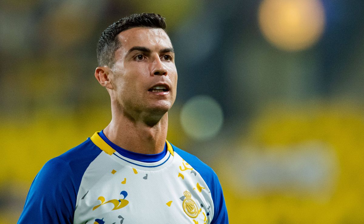 World Cup 2022: Cristiano Ronaldo receives three-year, $225 million offer  from Saudi Arabia club