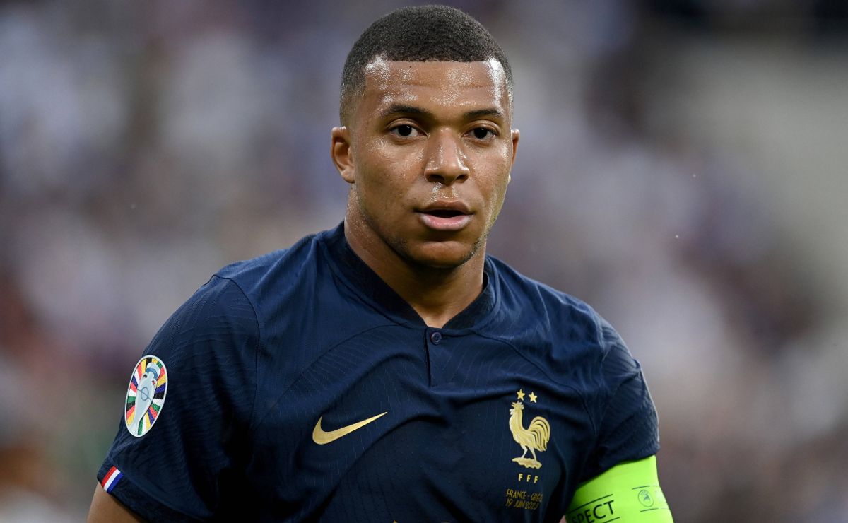 Kylian Mbappe reportedly turns down chance to discuss move to Al