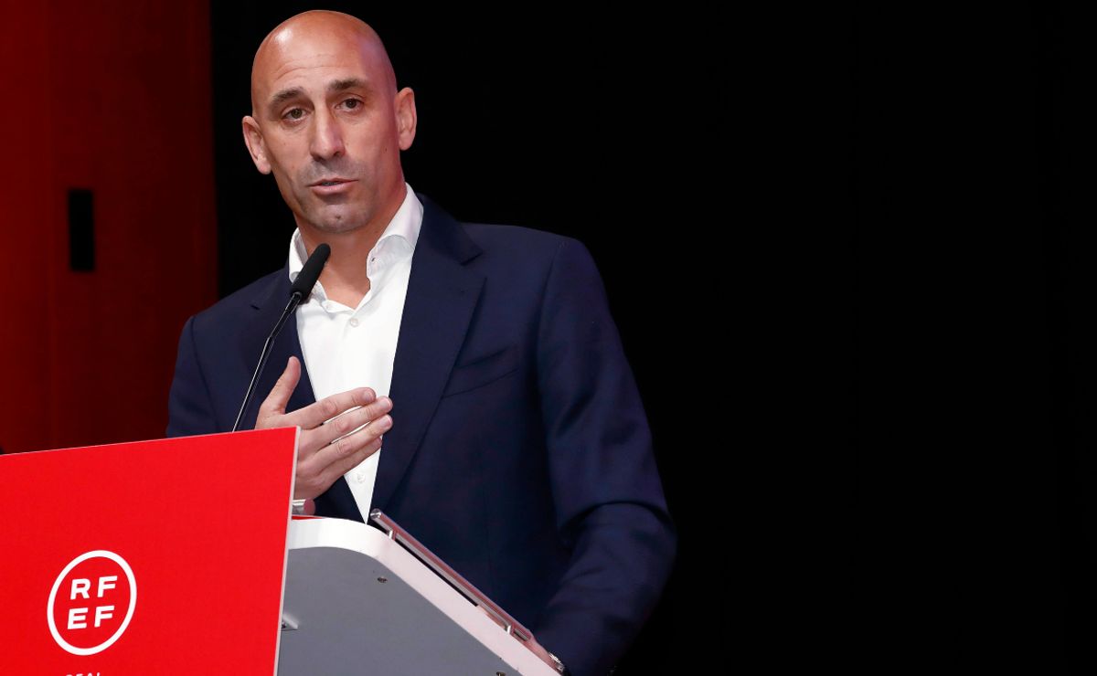 FIFA suspends Rubiales for unwanted kiss with player