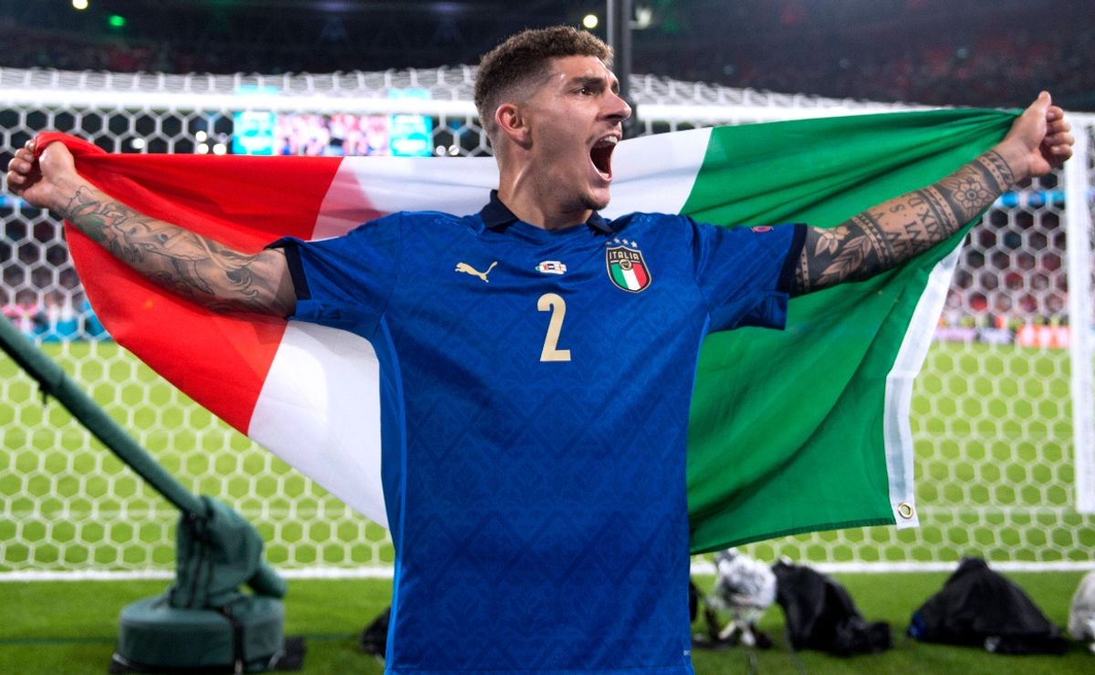 Italy kits at the Euros: A retrospective
