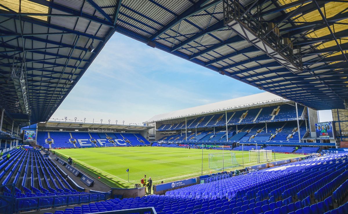 Everton to pursue other buyers as 777 Partners' deal collapses