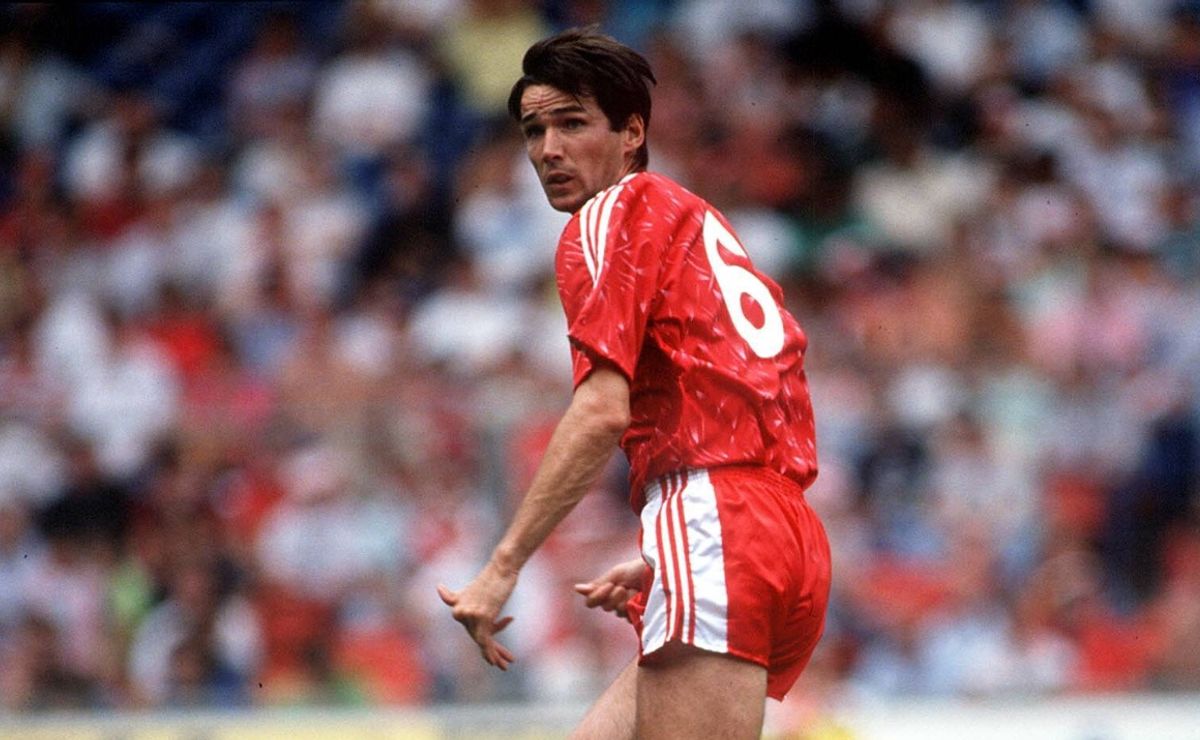 Liverpool and Scotland icon Alan Hansen in hospital with illness
