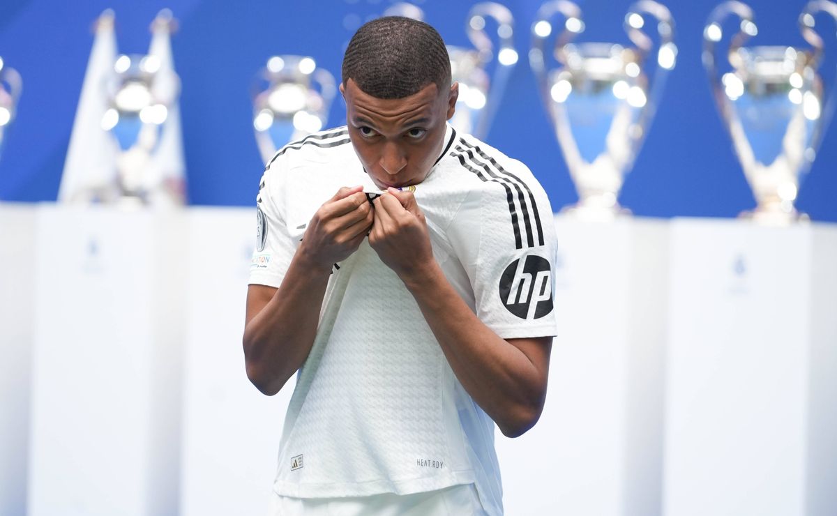 Where will Mbappe play at Madrid? Ancelotti reveals