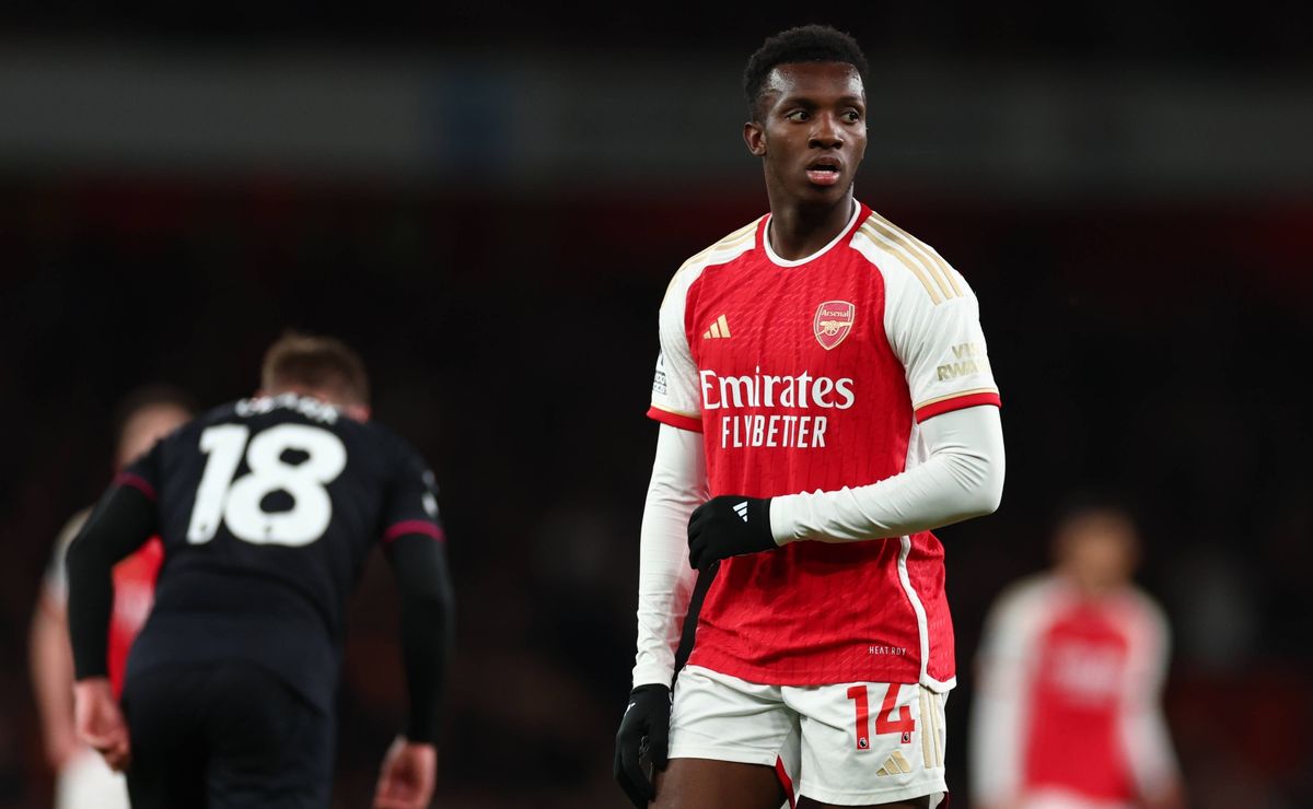Arsenal have to lower demands in order to sell Nketiah