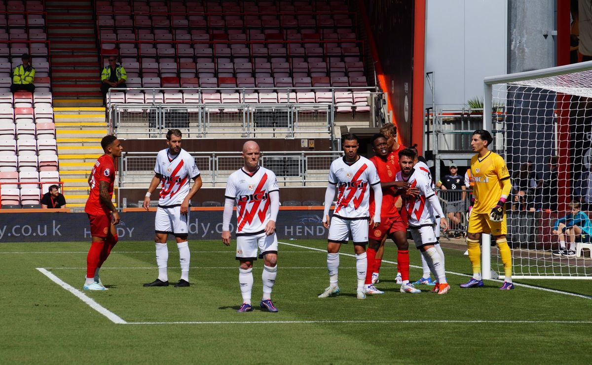 Bournemouth and Rayo Vallecano meet in reunion for Iraola