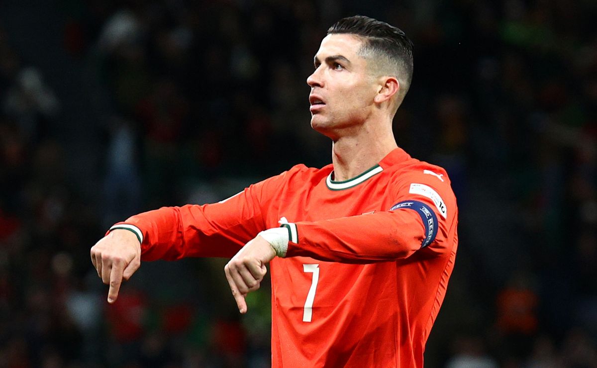 https://ds-images.bolavip.com/news/image?src=https%3A%2F%2Fimages.worldsoccertalk.com%2Fjpg%2Ffull%2FWST_20250428_WST_567656_Cristiano-Ronaldo-10.jpg&width=1200&height=740