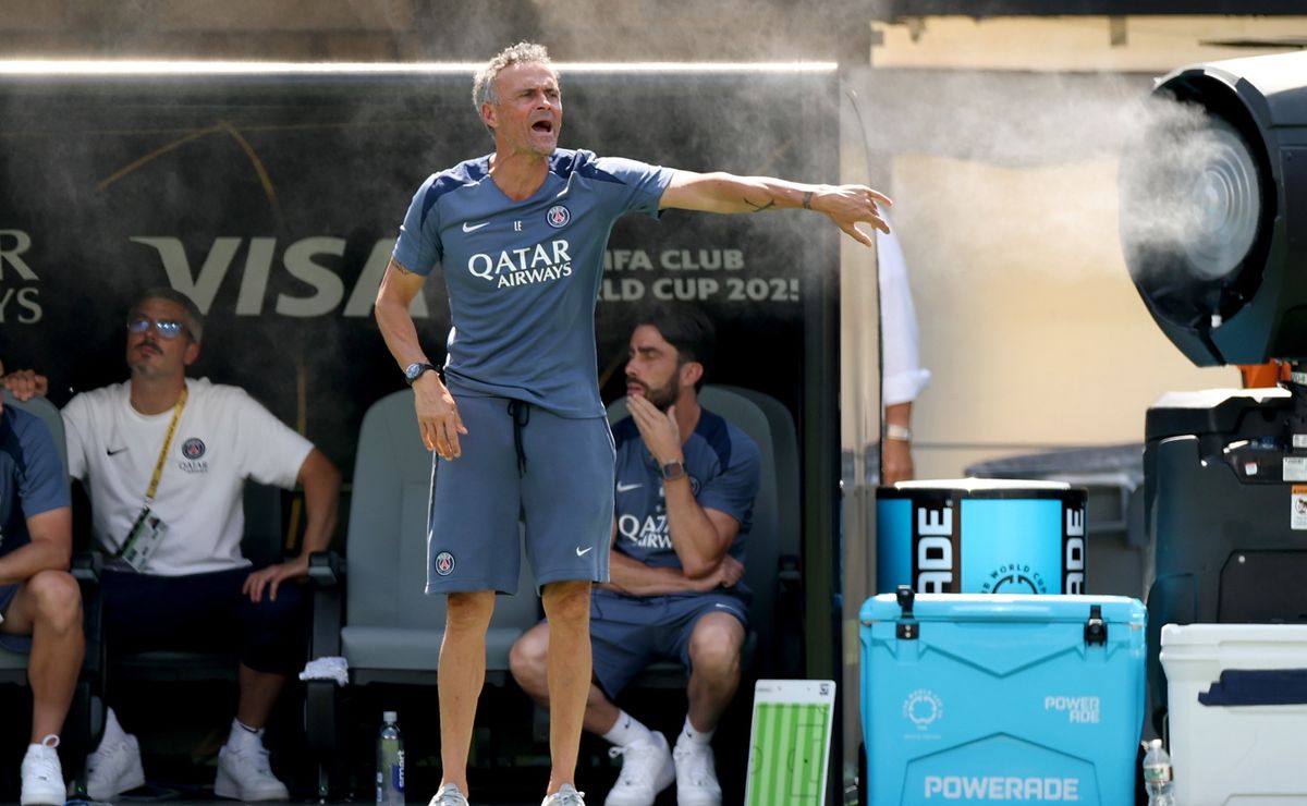Video: Luis Enrique grabs Joao Pedro by the neck, triggers brawl after PSG’s 3-0 loss to Chelsea in Club World Cup final