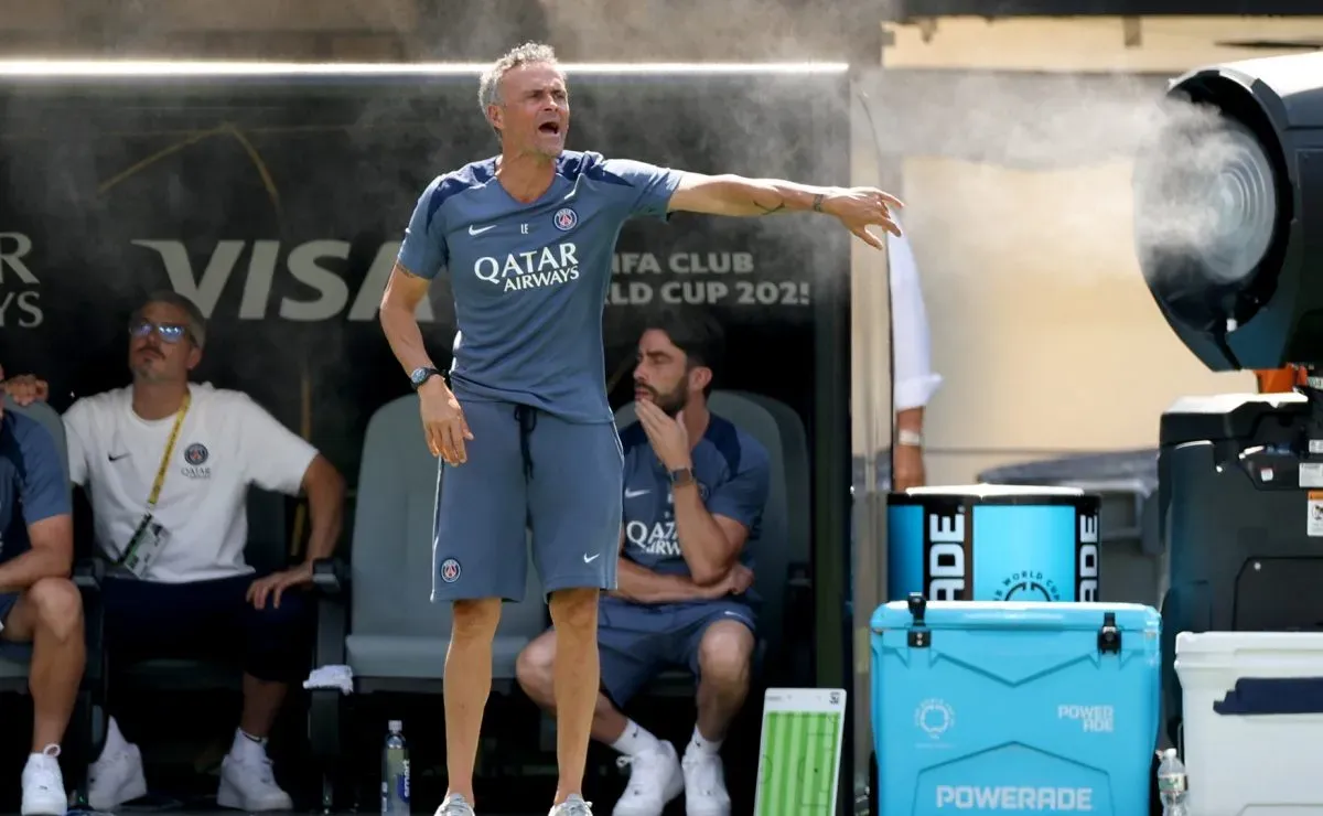 Video: Luis Enrique grabs Joao Pedro by the neck, triggers brawl after PSG’s 3-0 loss to Chelsea in Club World Cup final