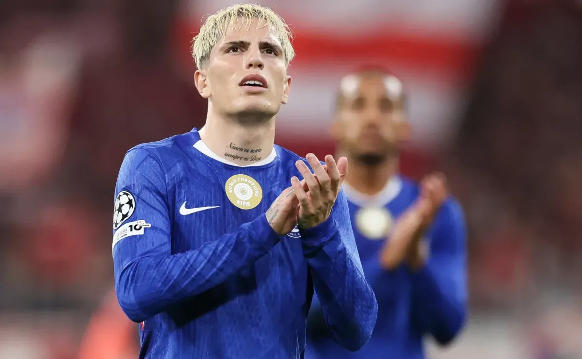 Why did Garnacho leave Manchester United for Chelsea? His 30-second explanation