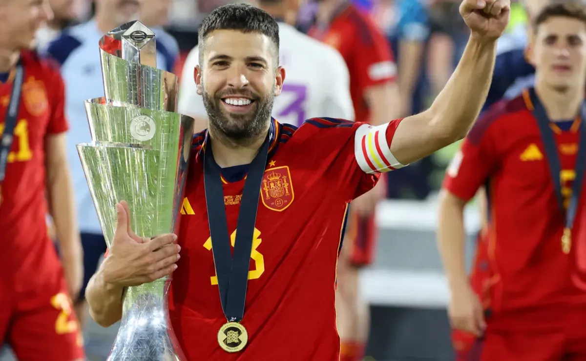 How many trophies has Jordi Alba won? Complete trophy list with Barcelona, Inter Miami, and Spain