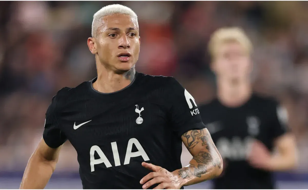 Barcelona Triumphs 3-2 Over Inter Milan with Raphinha's Goal, image size:1200x740