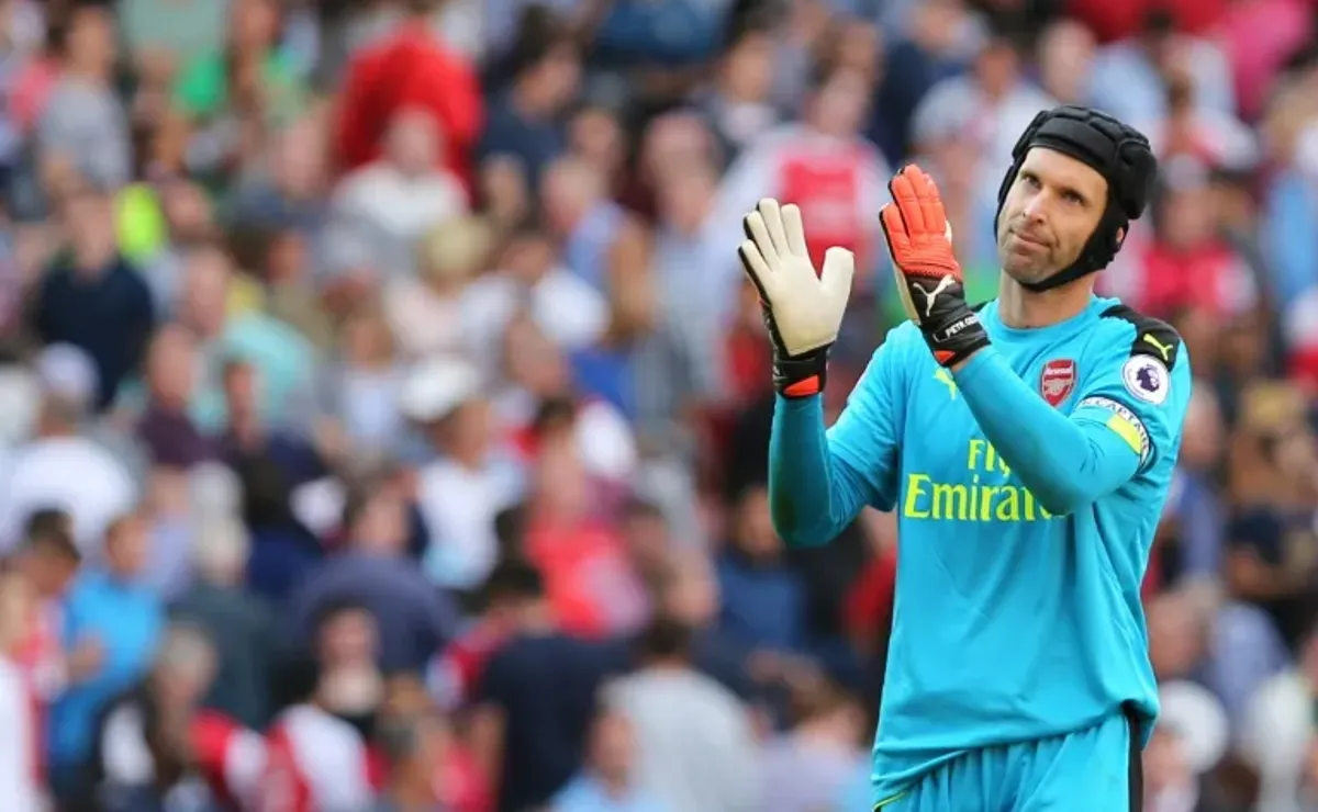 Petr Cech smashes car after Arsenal defeat