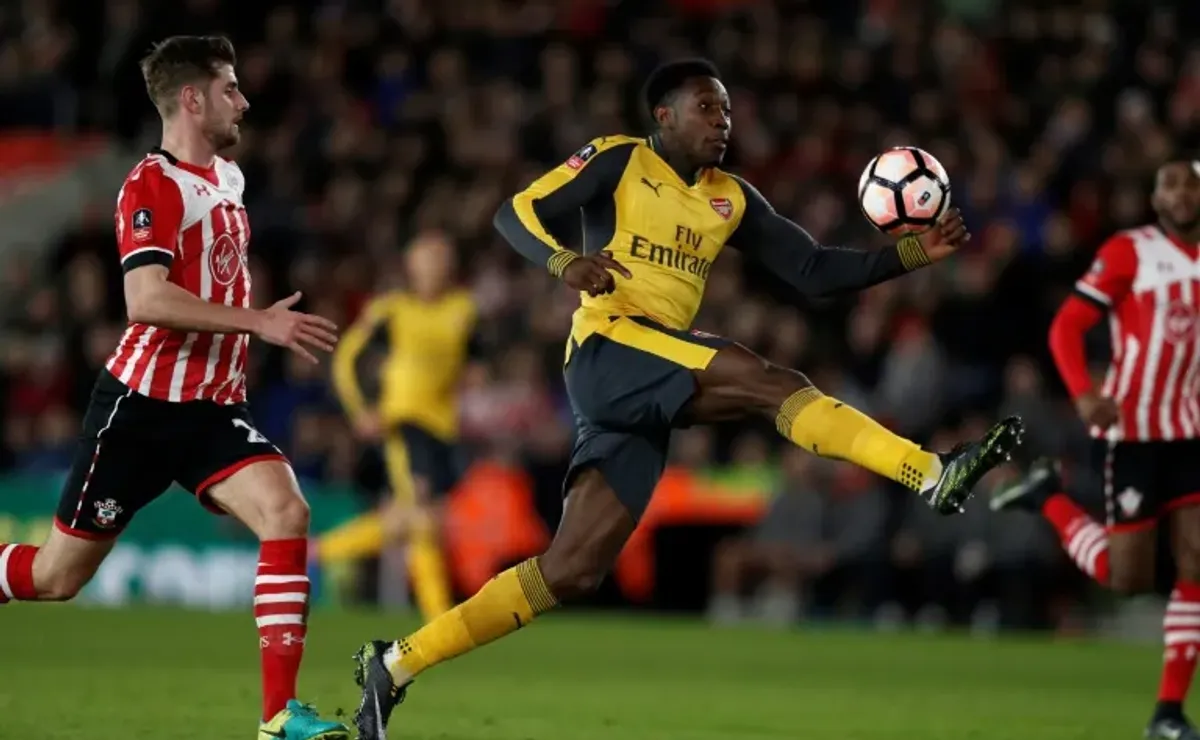 Welbeck targets Arsenal start against Watford