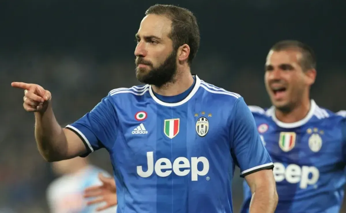 Hitman Higuain to Napoli owner: 'It's your fault'