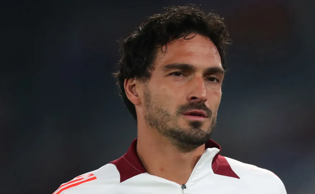 Champions League finalist Mats Hummels considering retirement after disappointing start with Roma