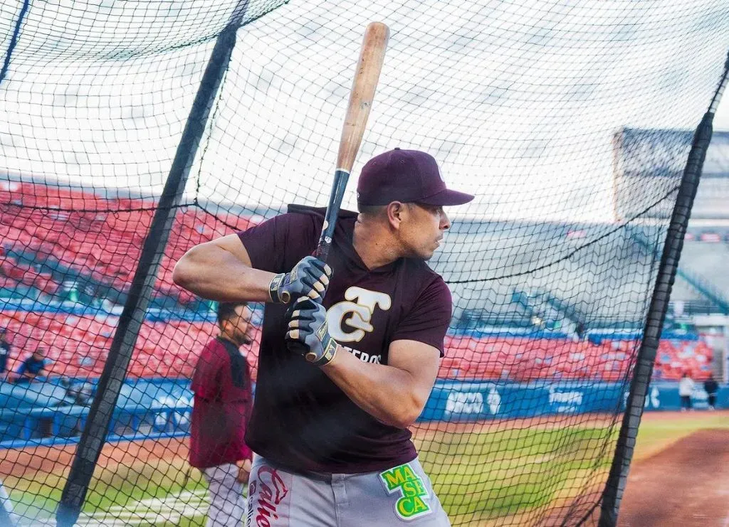 Joey Meneses está en su 11va participación con Tomateros de Culiacán (Foto: @clubtomaterosoficial)