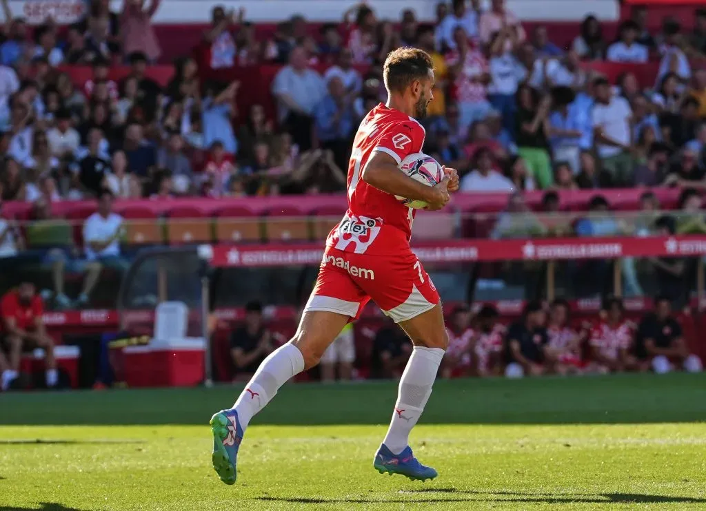 Stuani y un gol que le permitió romper un récord. (Foto: IMAGO / NurPhoto).