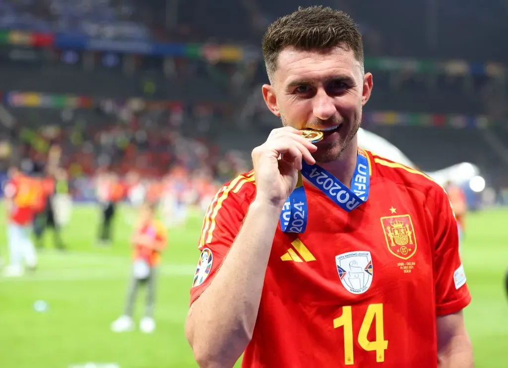 Aymeric Laporte na última Eurocopa pela Espanha. (Photo by Richard Pelham/Getty Images)