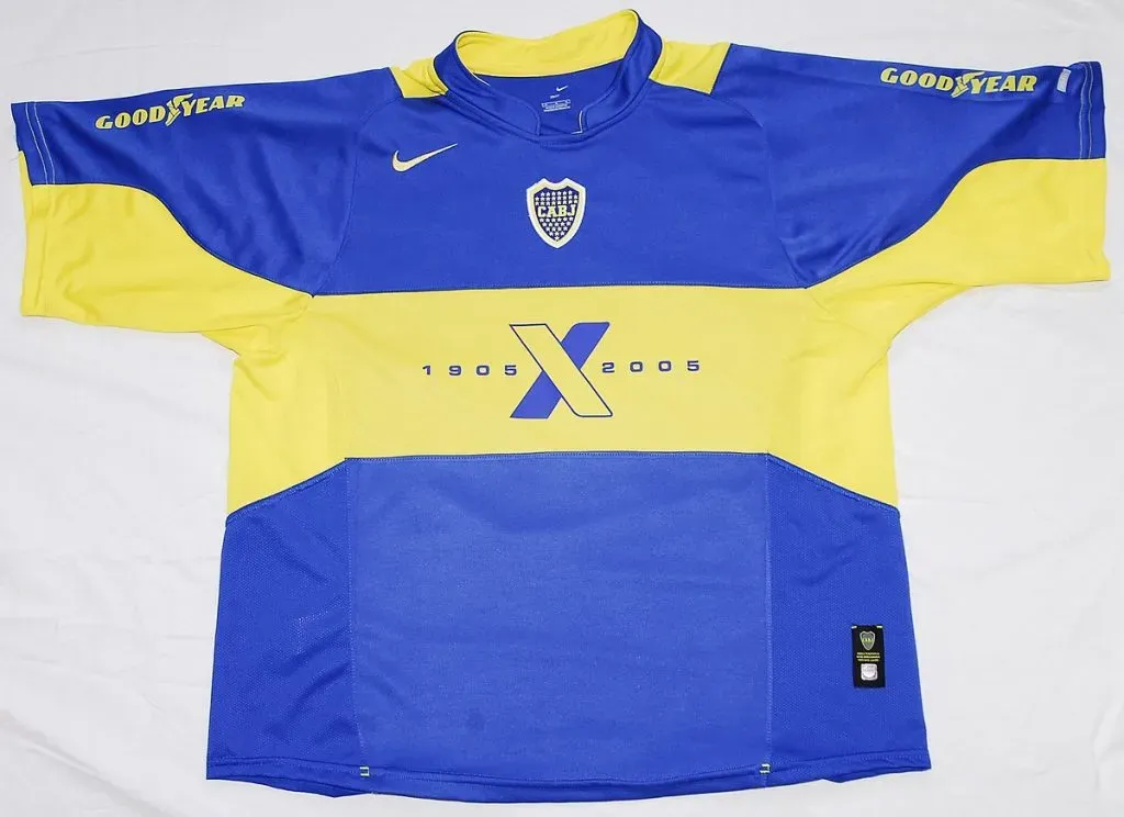 La camiseta por los 100 años de Boca. (Foto: Wikipedia)