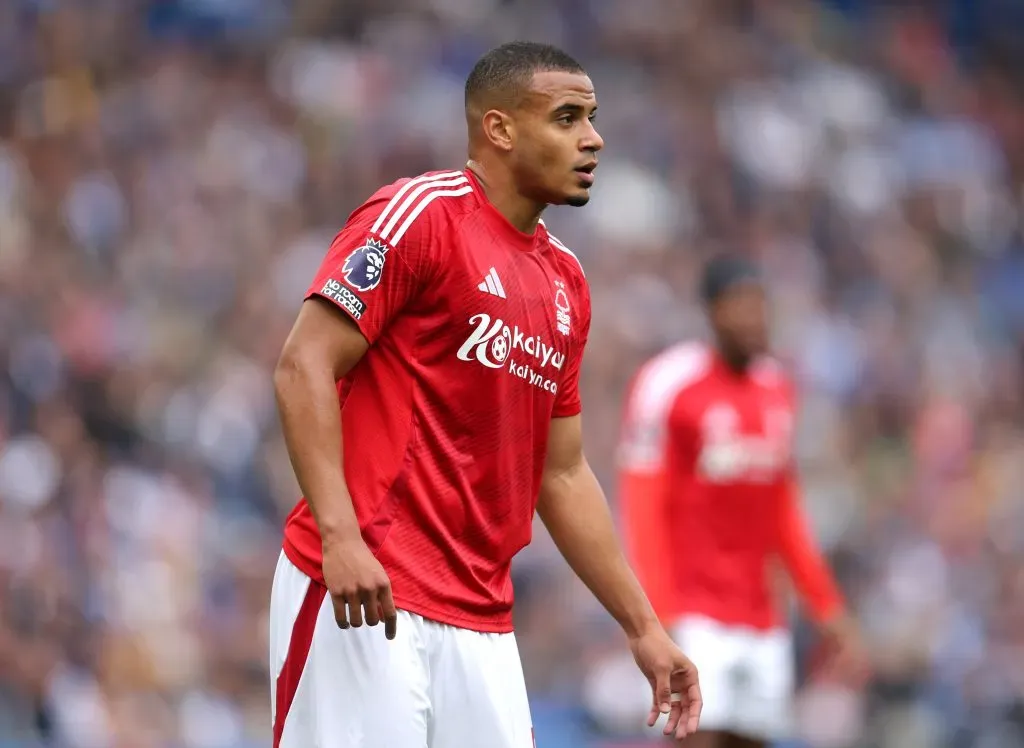 Murillo em campo pelo Forest (Photo by Alex Pantling/Getty Images)