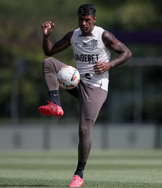 António e sua comissão técnica enxergam Paulinho e Igor Coronado como reforços para o restante da temporada | Foto: Rodrigo Coca/Ag.Corinthians