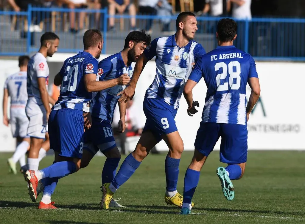 El Arsenal Tivat, duramente sancionado por UEFA.