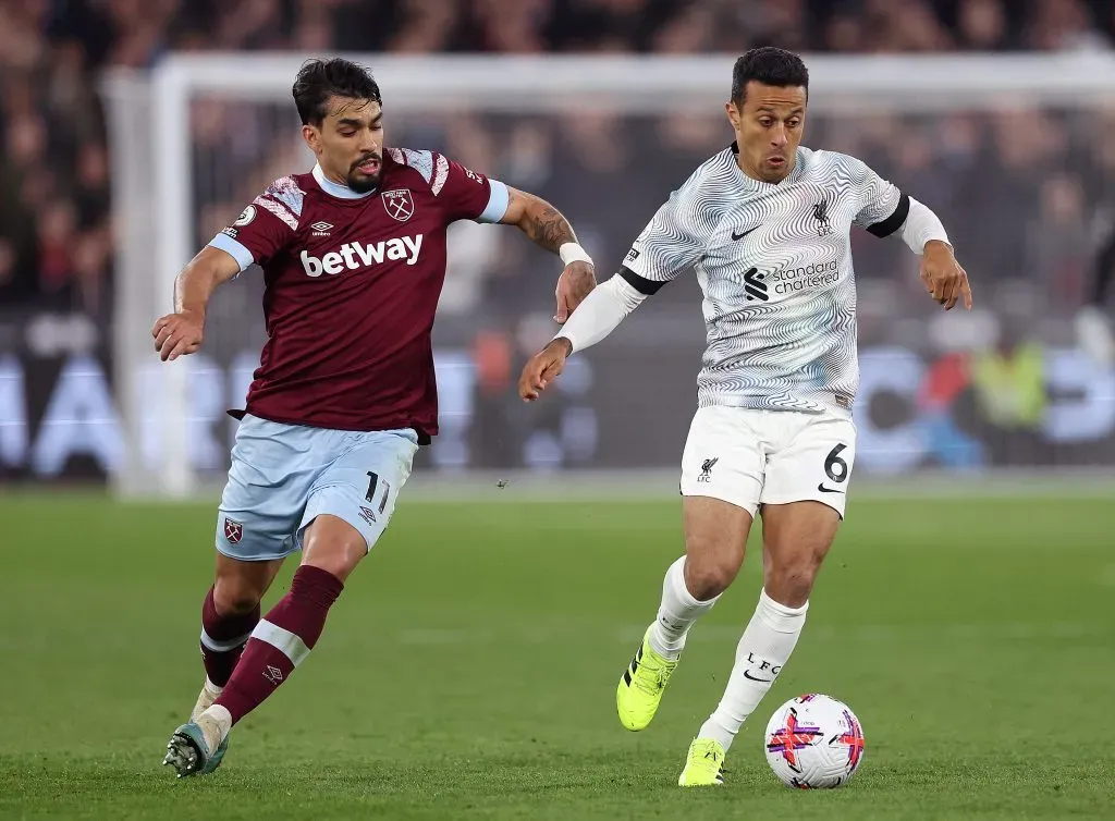 Thiago Alcântara ao lado de Paquetá. (Forto: Julian Finney/Getty Images)