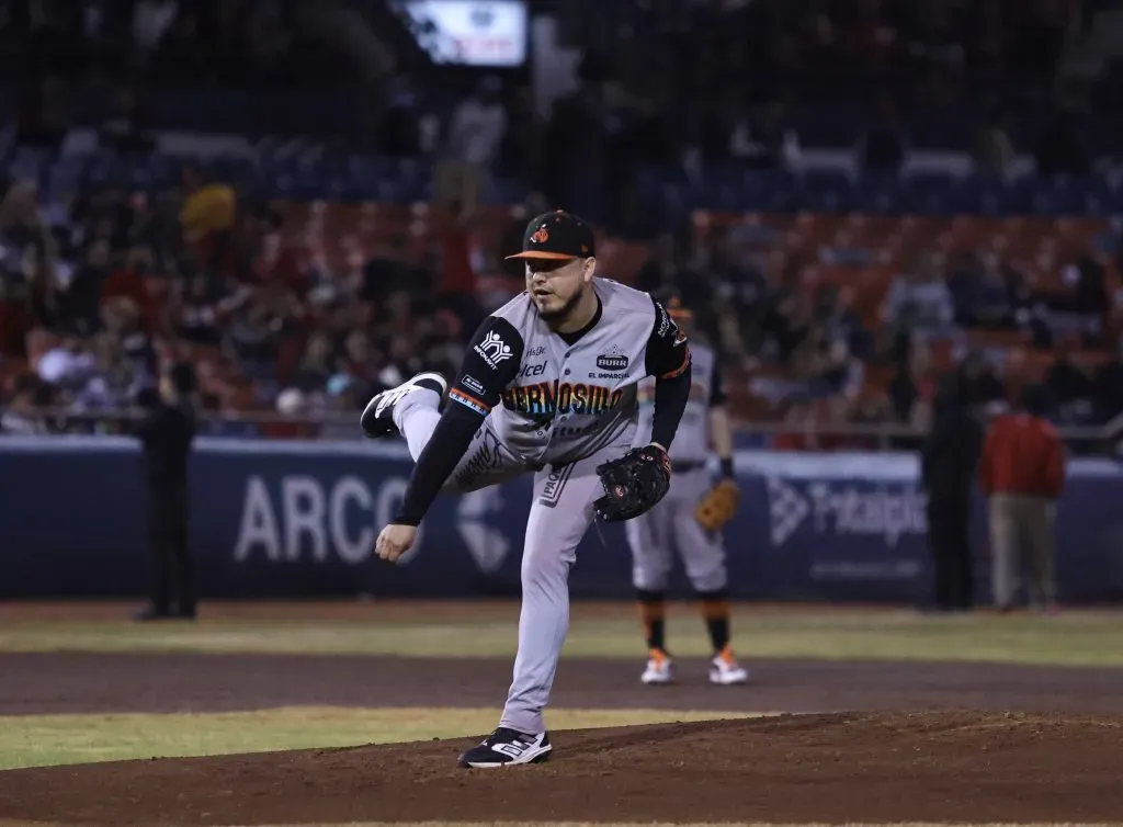 José Samayoa abrió por Naranjeros en casa de los Águilas (Foto: Cortesía)