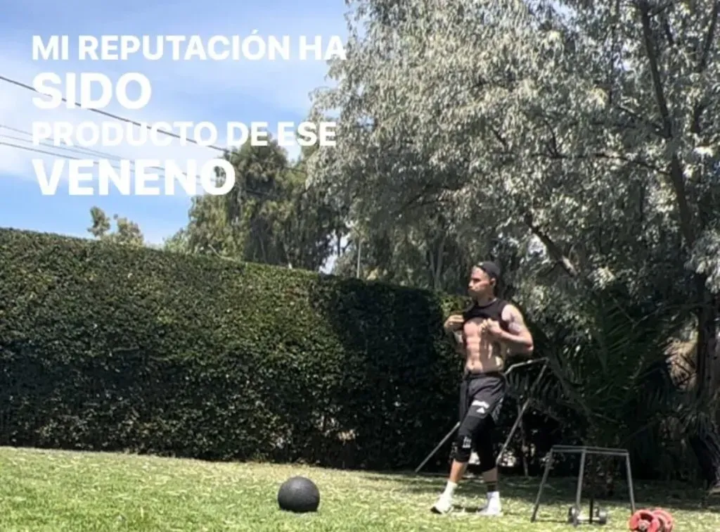 Cristóbal Campos cita una canción de Romeo Santos en sus entrenamientos en solitario.