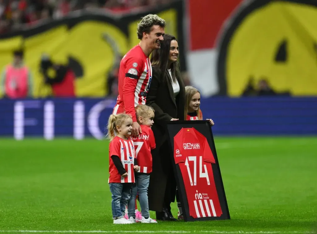 Griezmann homenageado pelo Atlético de Madrid. Foto: David Ramos/Getty Images