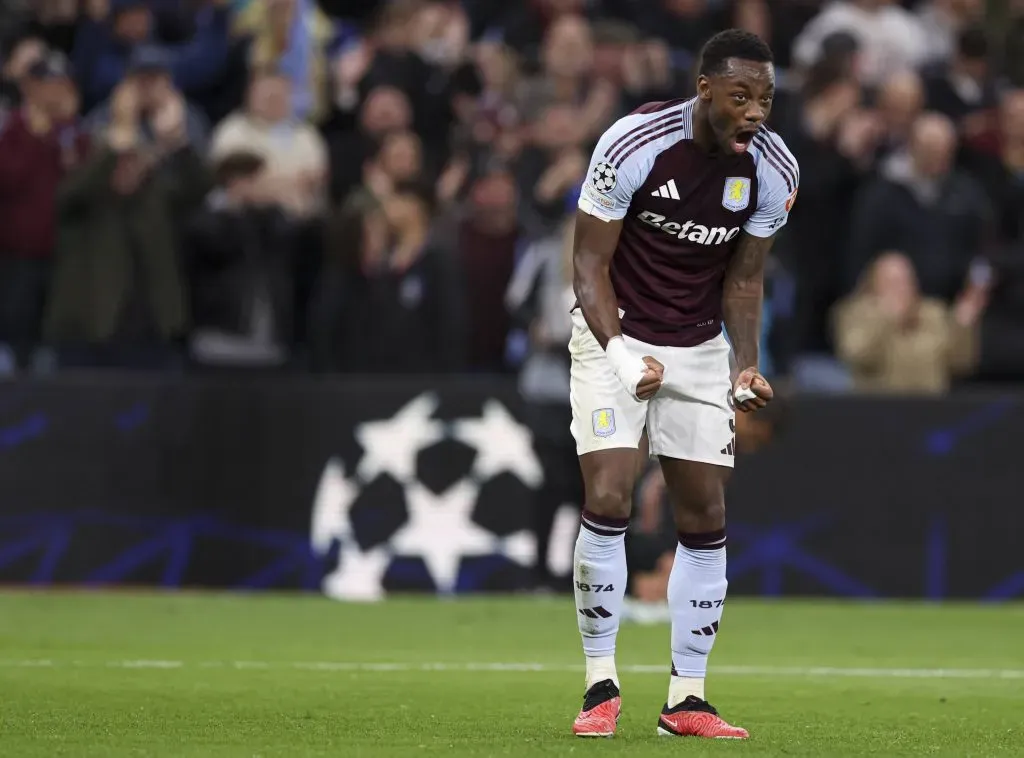 Jhon Durán festejando con Aston Villa vs. Bayern Múnich. Foto: Imago.