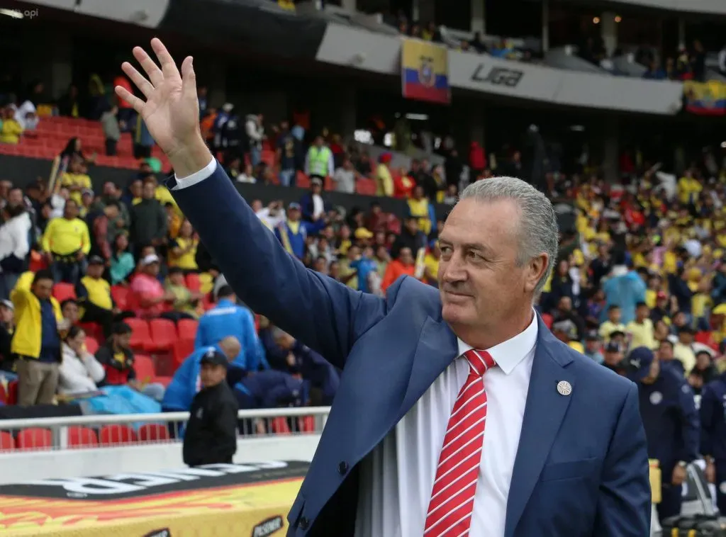 Gustavo Alfaro fue muy bien recibido por la hinchada de Ecuador. (Foto: Imago)