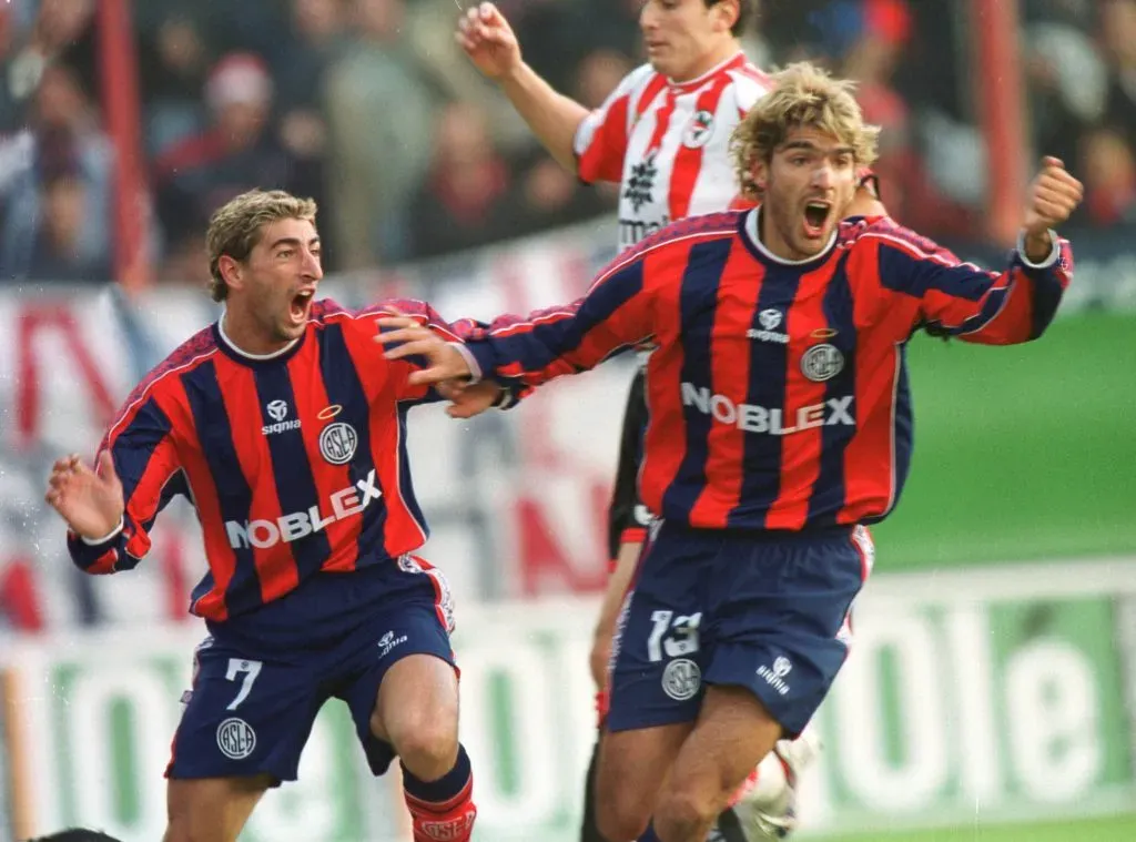 El Pipa compartió dupla ofensiva con el Loco Abreu en San Lorenzo. (Foto: IMAGO).