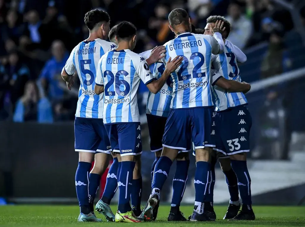 AVELLANEDA, ARGENTINA – JUNE 28: Gonzalo Piovi of Racing Club celebrates with teammates after scoring the team’s fourth goal during a Copa CONMEBOL Libertadores 2023 Group A match between Racing Club and Ñublense at Presidente Peron Stadium on June 28, 2023 in Avellaneda, Argentina. (Photo by Marcelo Endelli / Getty Images)