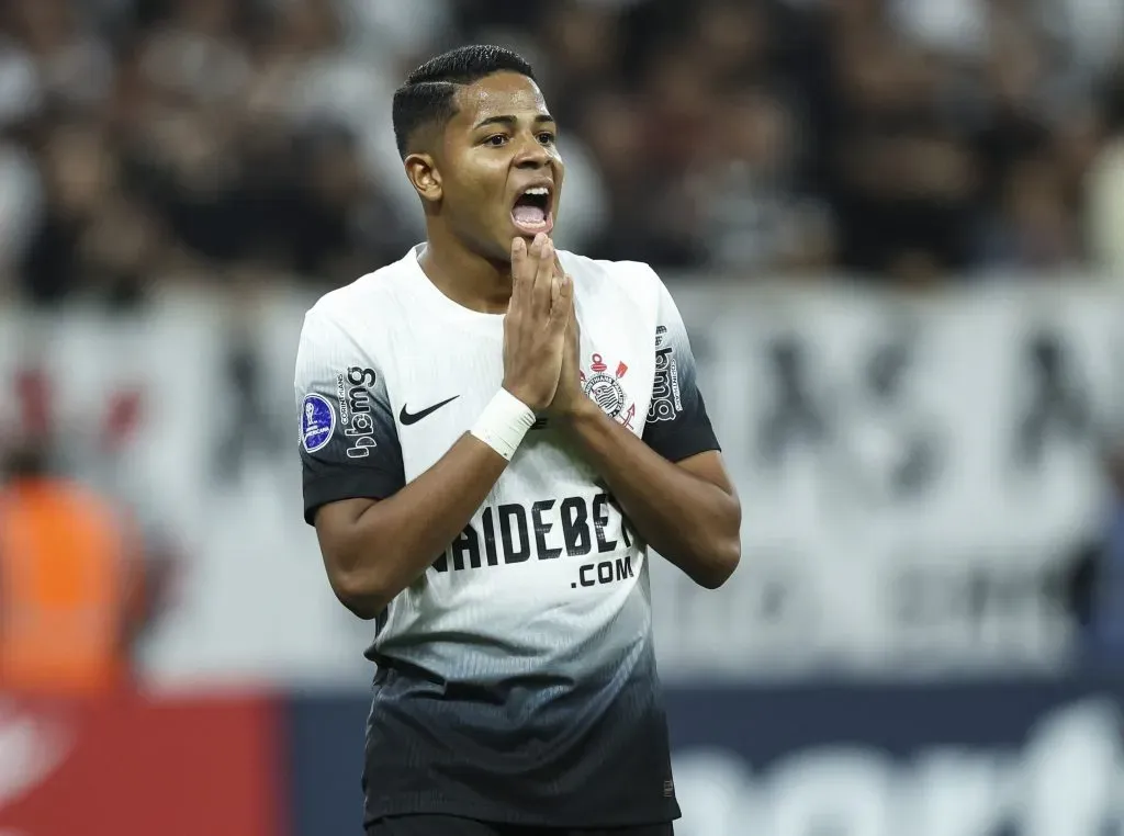 Wesley em ação pelo Corinthians.  (Photo by Alexandre Schneider/Getty Images)