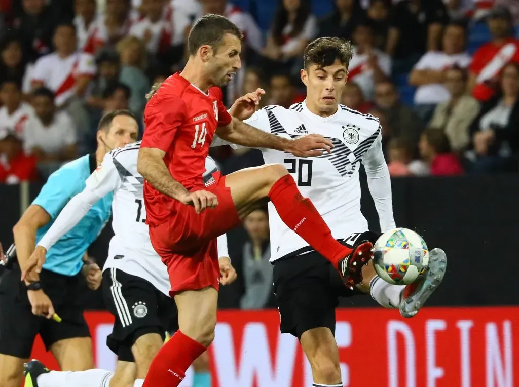 Horacio Calcaterra jugando contra Alemania. (Foto: IMAGO).